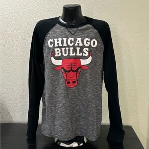 Chicago Bulls long sleeve shirt XL NBA
